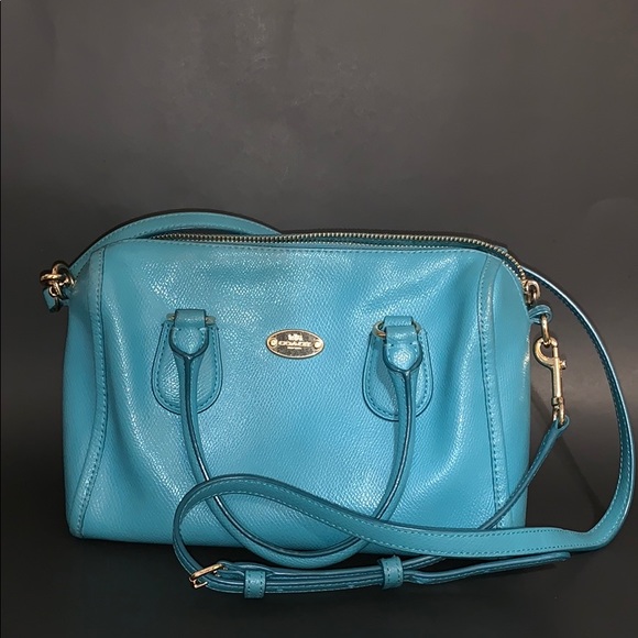 Coach Handbags - Coach crossbody purse